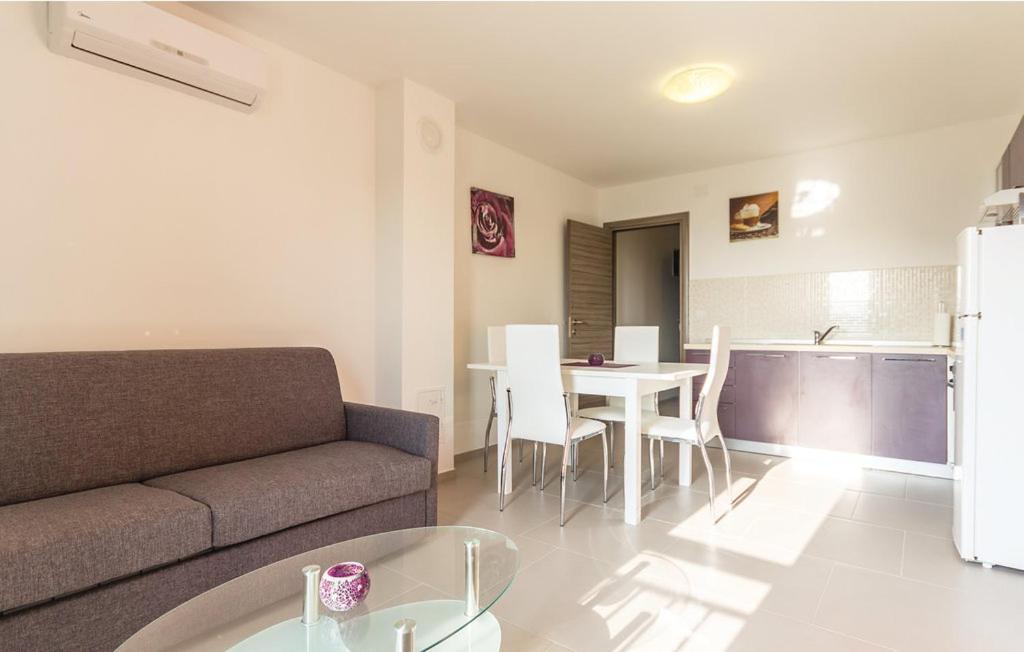 Apartments Sun Premantura Exterior photo